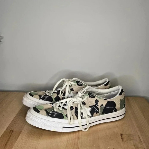 Converse Other - CONVERSE  mens size 11 camouflage sneakers 165027c